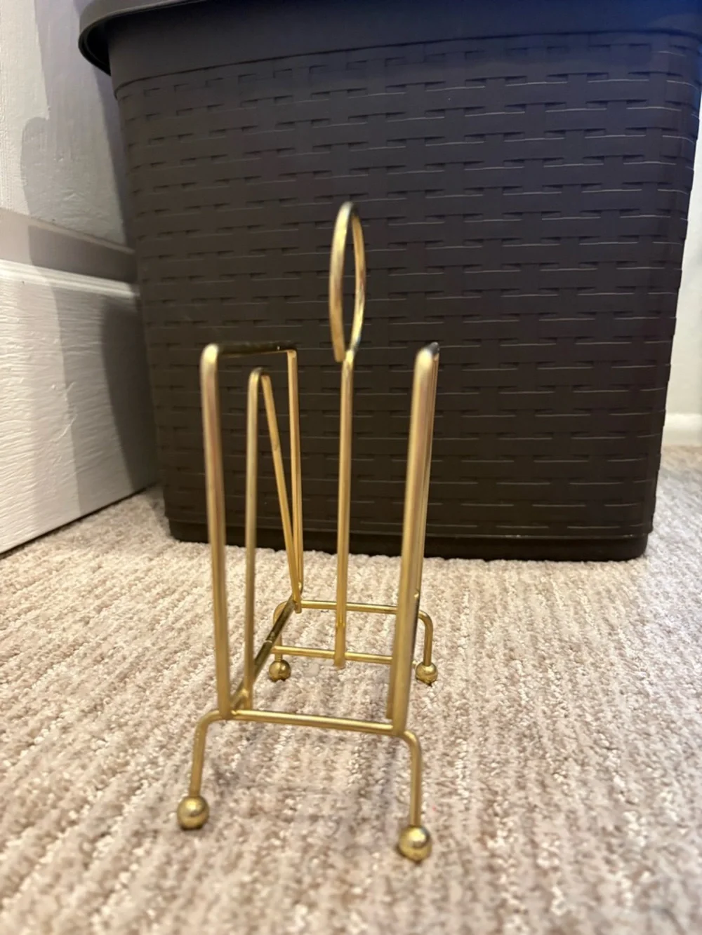 Gold Wire Napkin Holder Stand - Decorative Kitchen Accessory